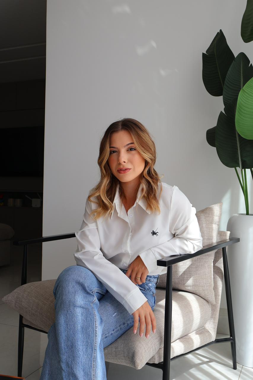 Júlia M. Porto